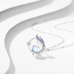 Silver Moonstone Pendant Necklace