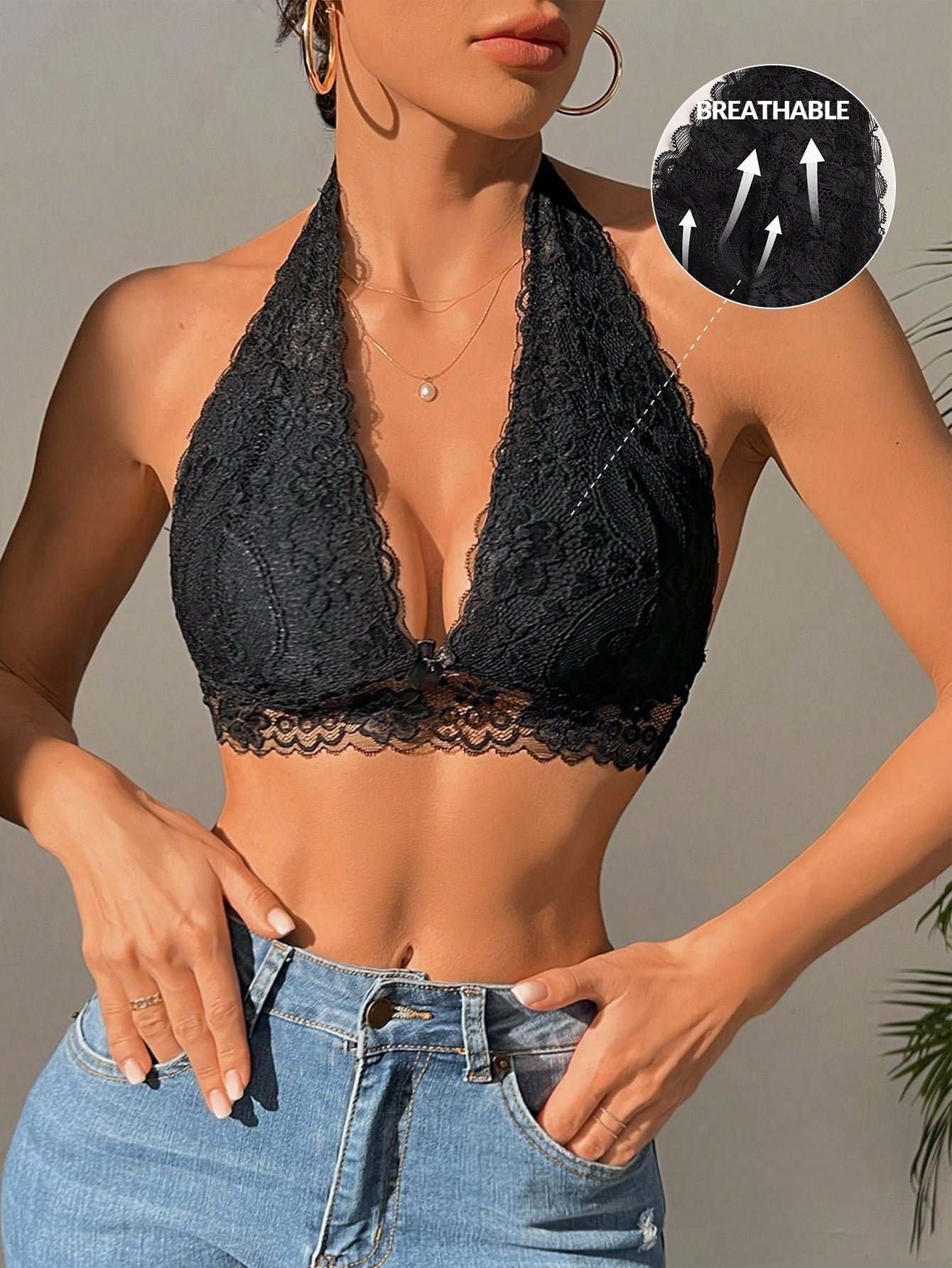 Triangle Cup Lace Wireless Bralette Black