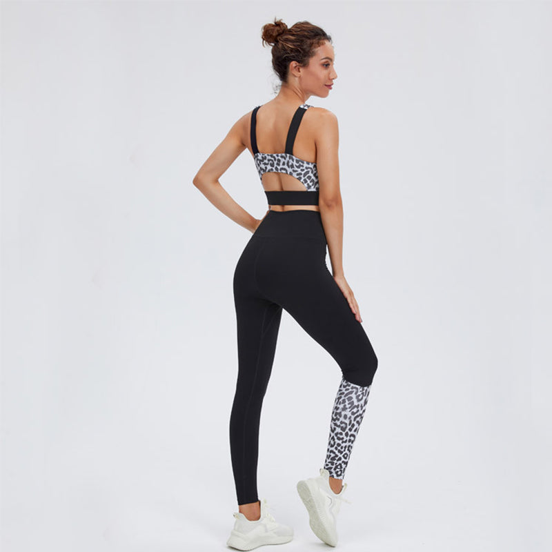 2 Piece Leopard Print Women's Sports & Yoga Set