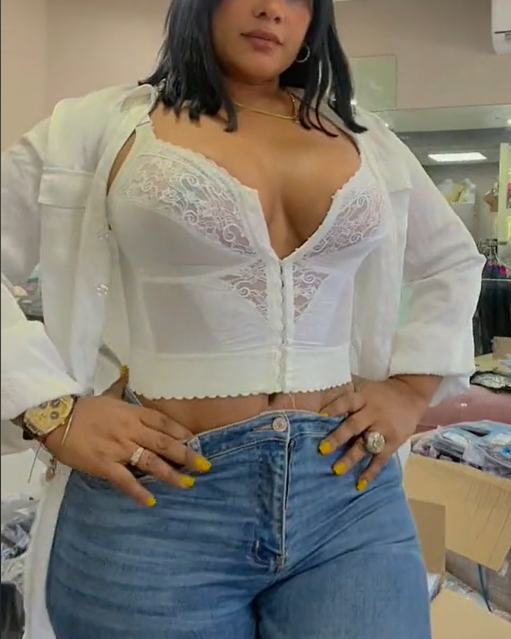 Lace Vest With Bra