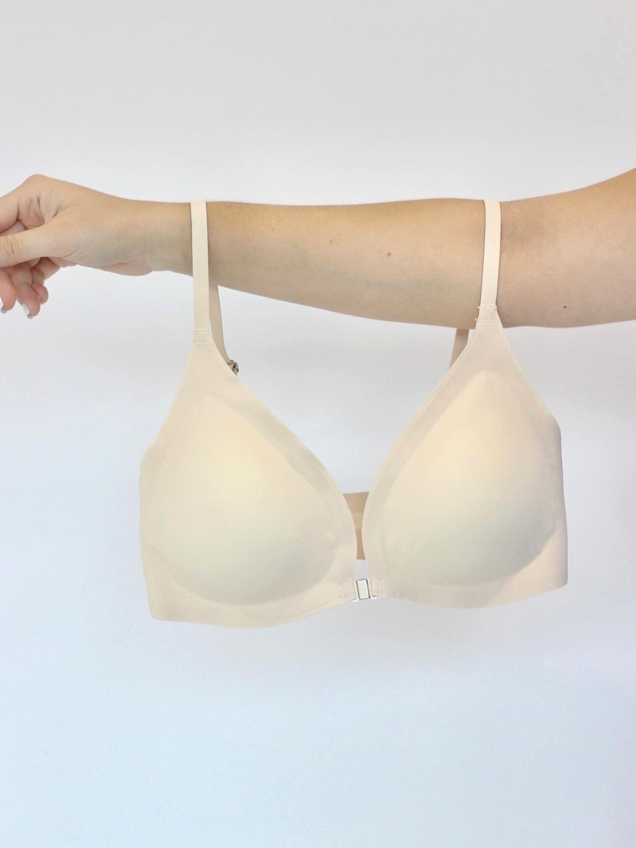 Comfortable Adjustable Straps Deep V Front Button Solid Color Wireless Bra Ivory