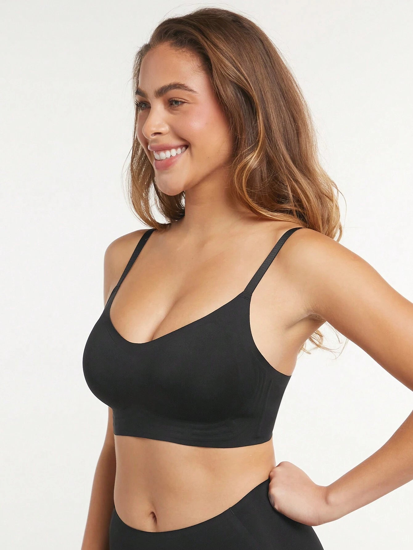 Wireless Seamless Comfy Bralette Black