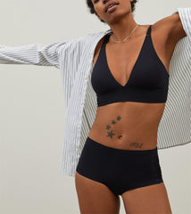 The Invisible Push Up Wireless Bra Black