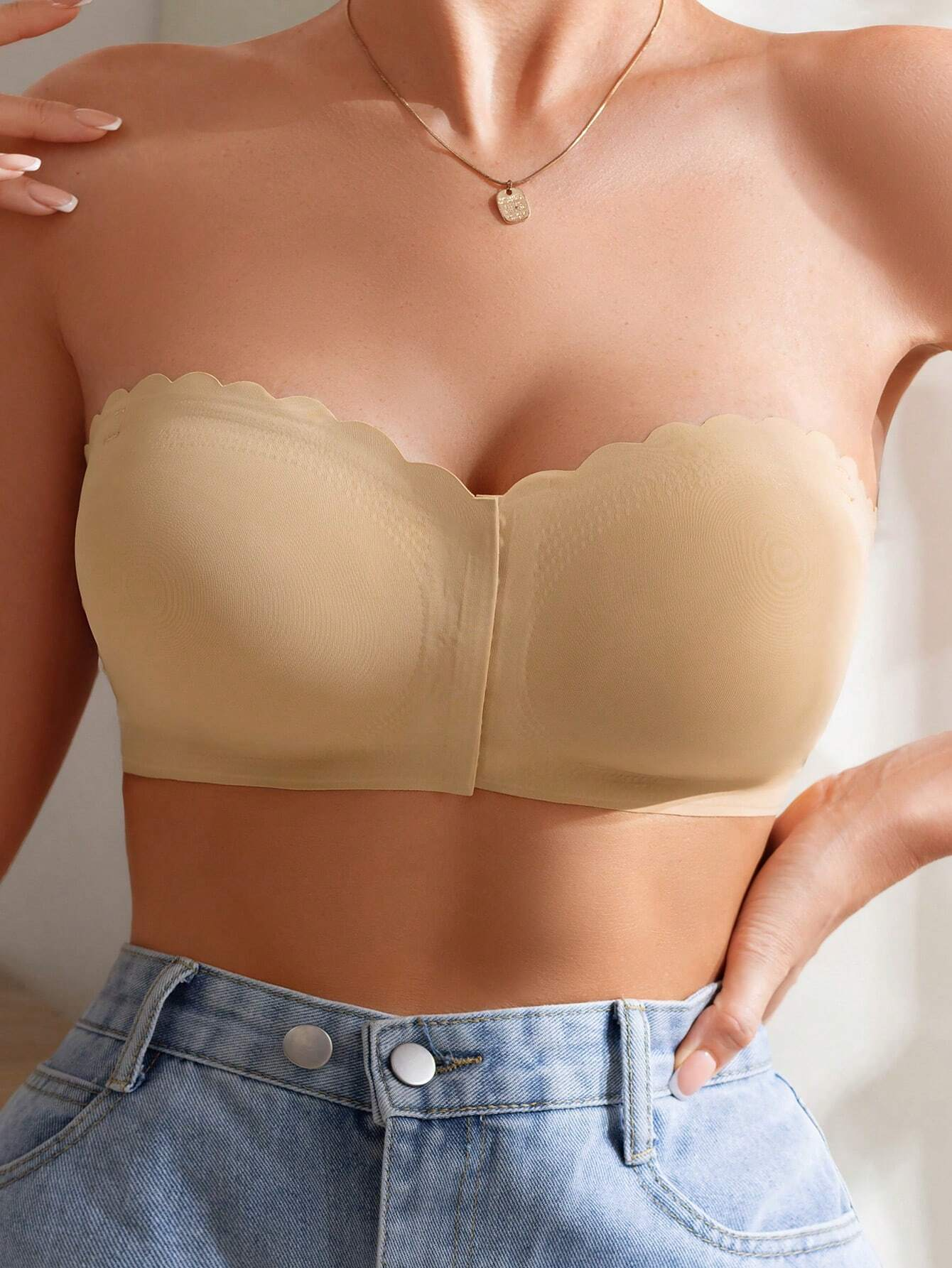 Front Closure Wireless Strapless Bra Beige
