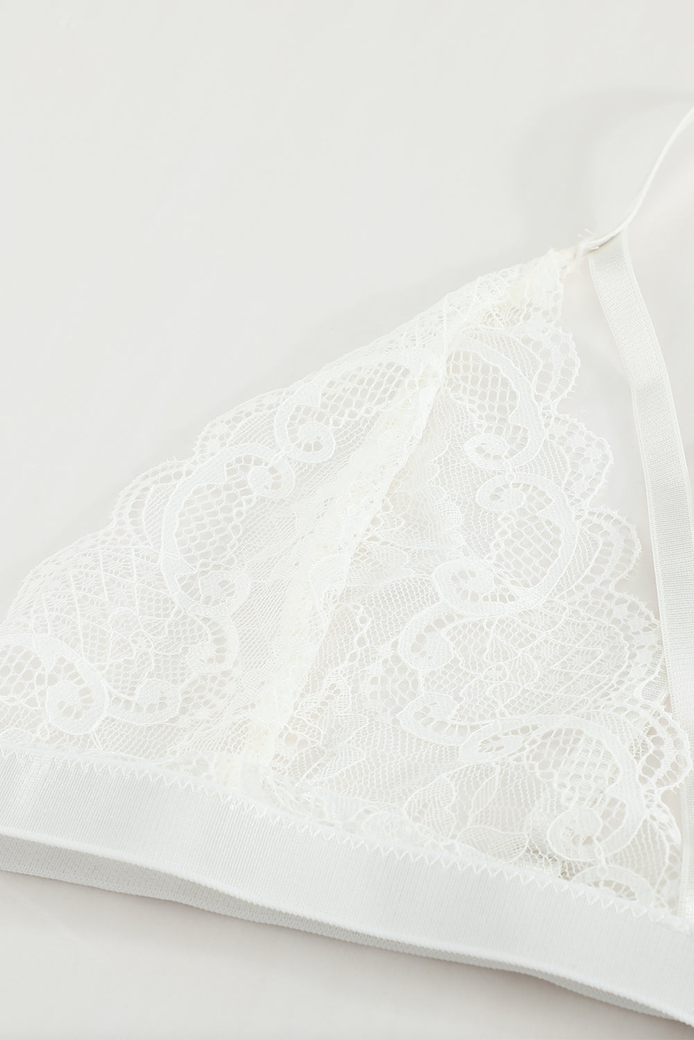 White Lace 3pcs Bra and Panty Sets