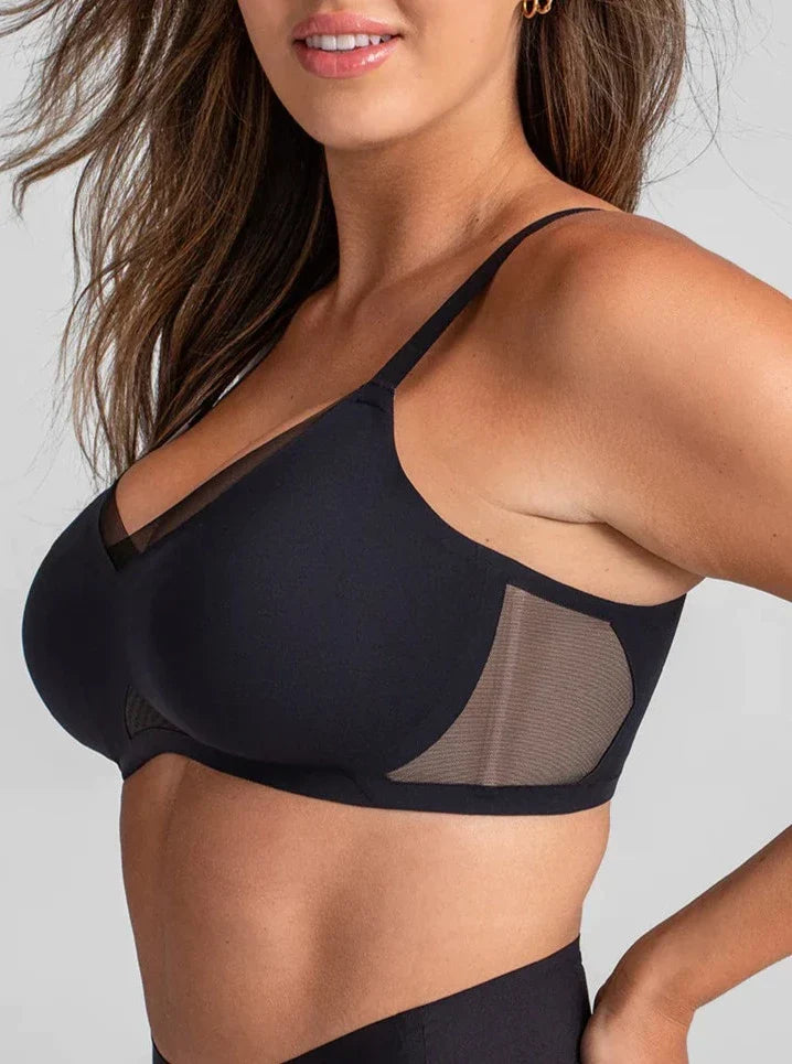 Airy Zero CrossOver Bra Runway