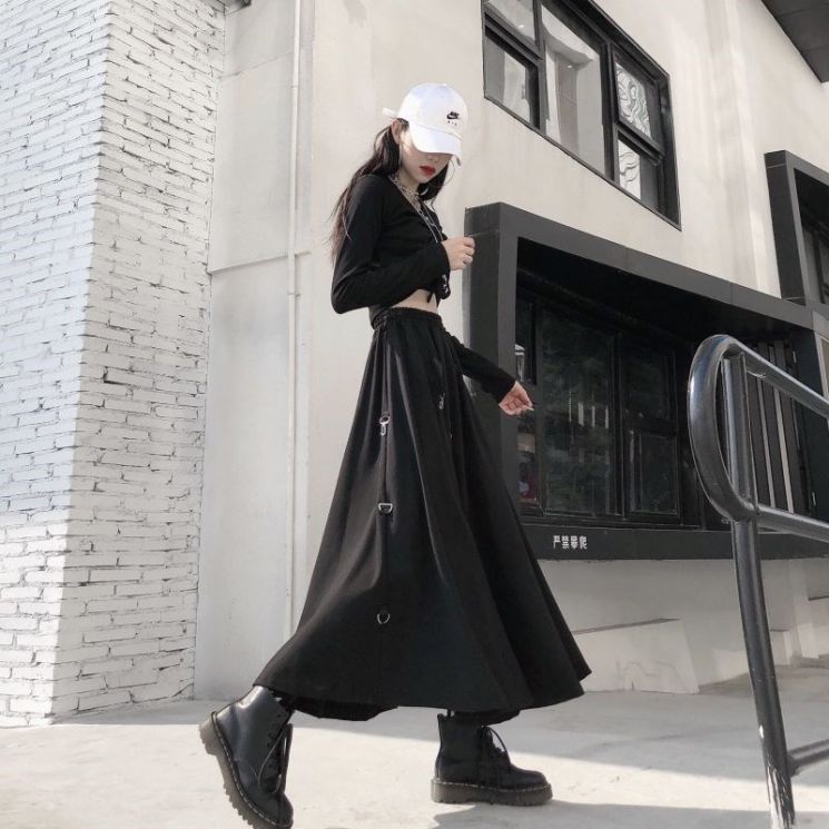 Splicing Buckle Gothic Skirt