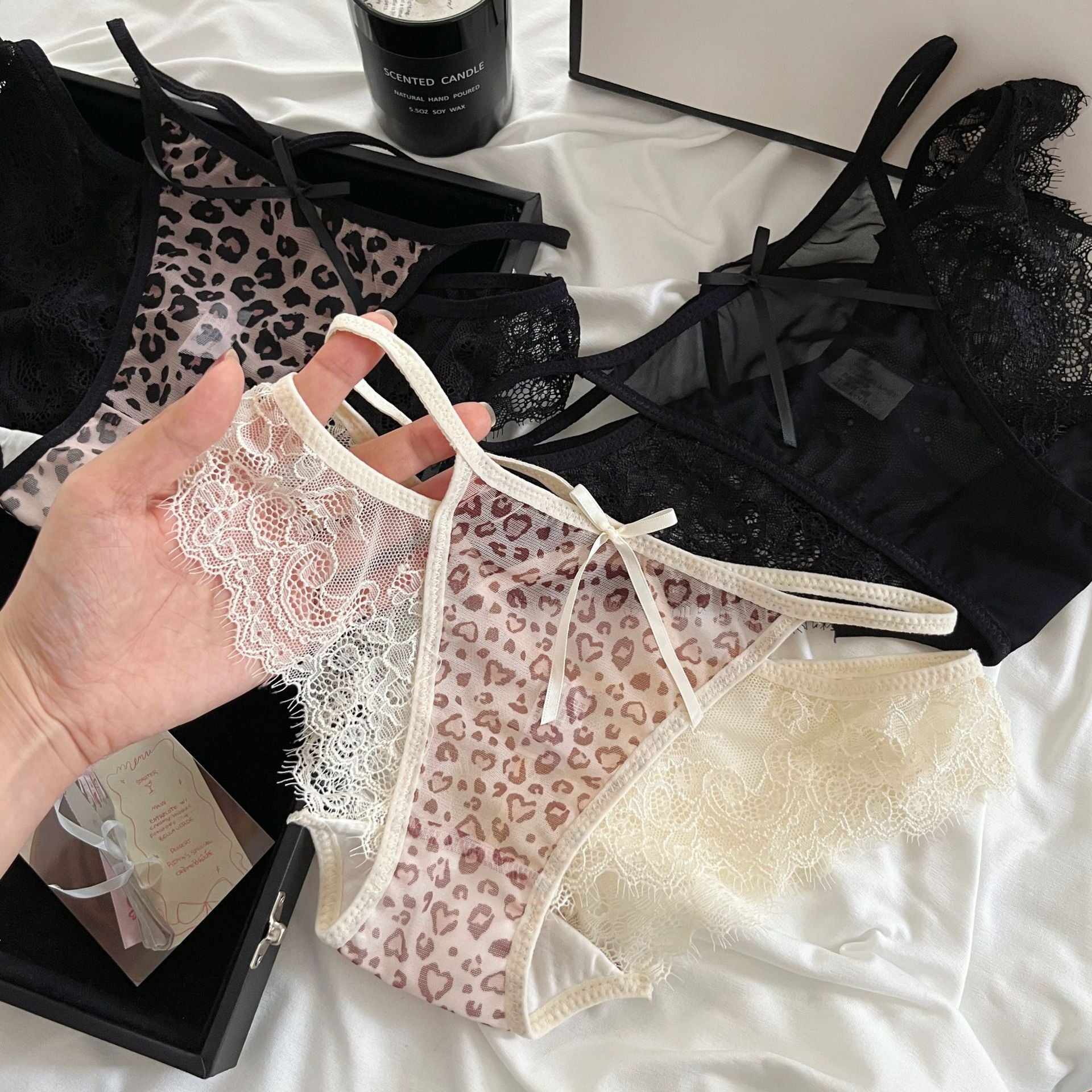 Sexy Lace Splicing Seamless Leopard Panties