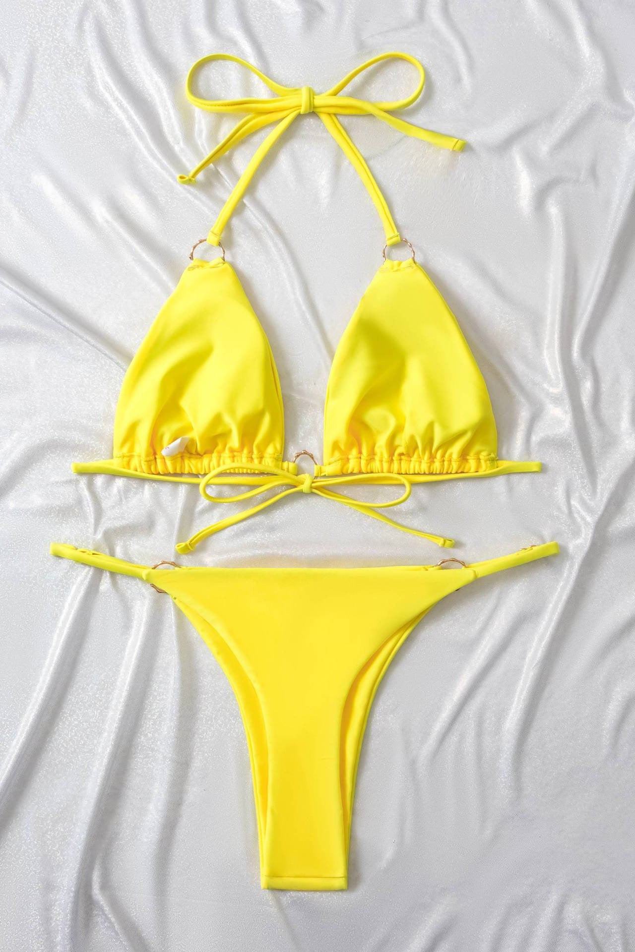Ring Linked Halter Bikini For Summer Beach - Yellow