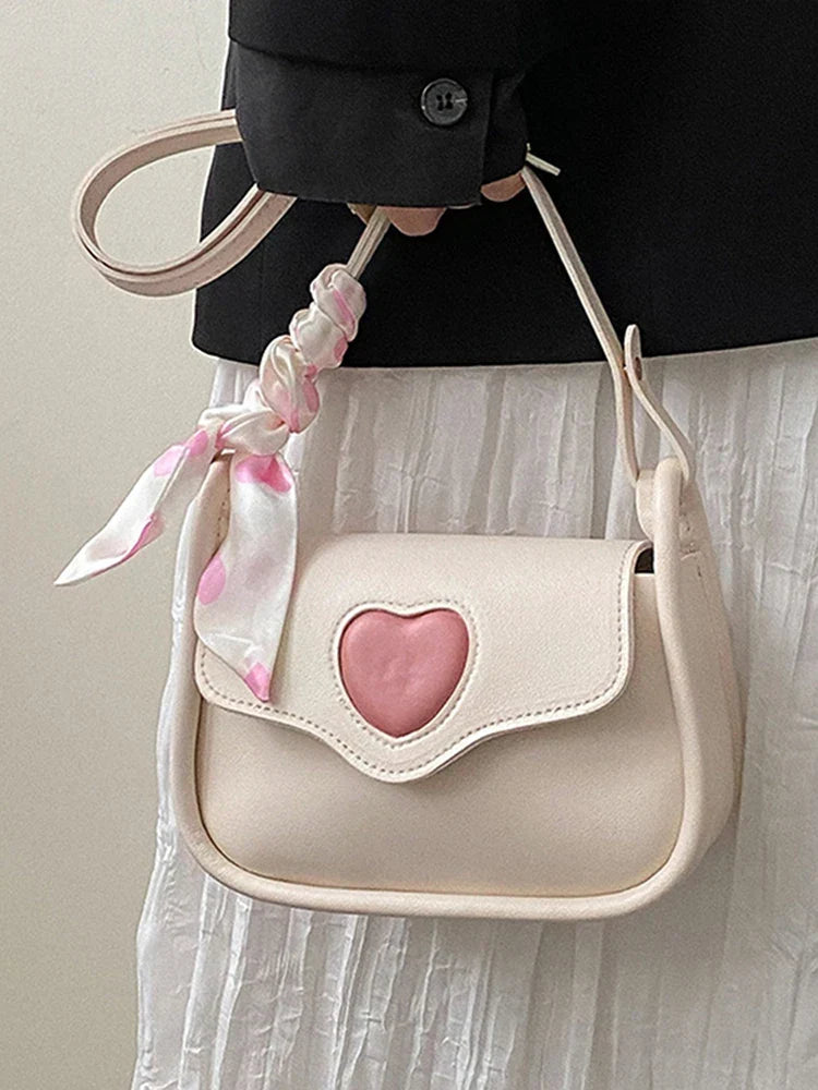 Retro Love Heart Shoulder Bag