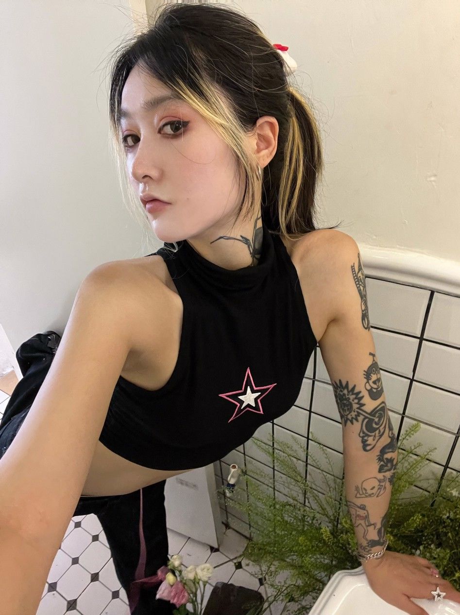 Grunge Y2K Crop Top with Stars