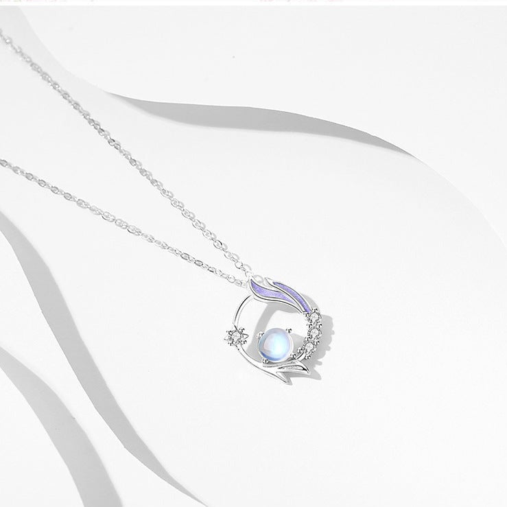 Silver Moonstone Pendant Necklace