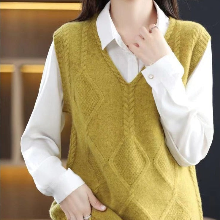 Loose V-neck Sweater Vest