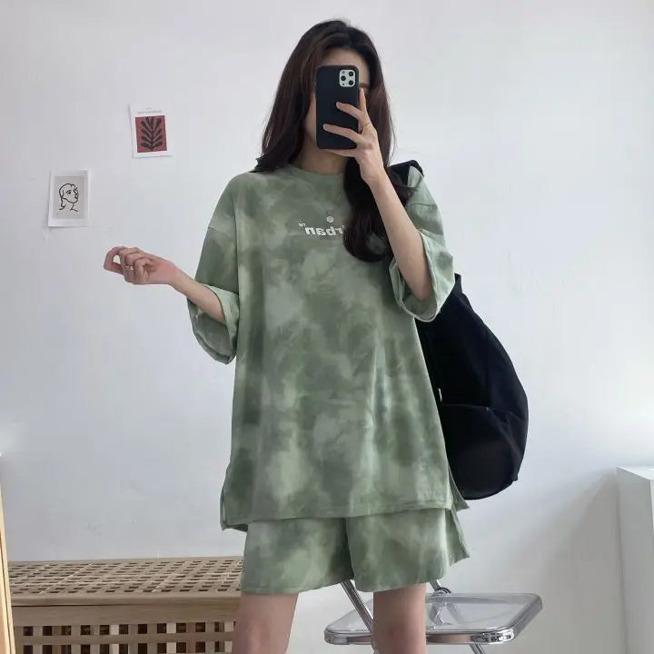 Casual Tie Dye Outfit Set - T-Shirt & Shorts