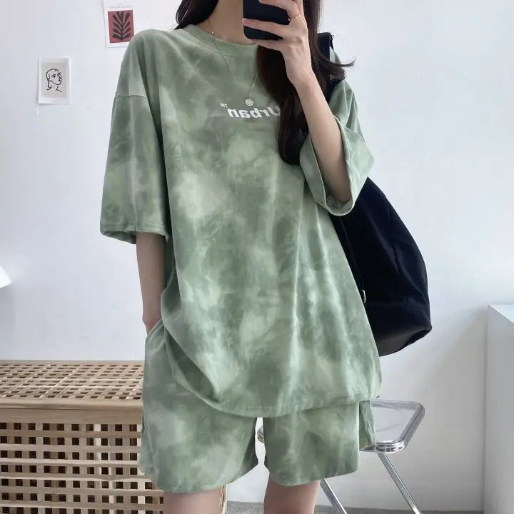 Casual Tie Dye Outfit Set - T-Shirt & Shorts