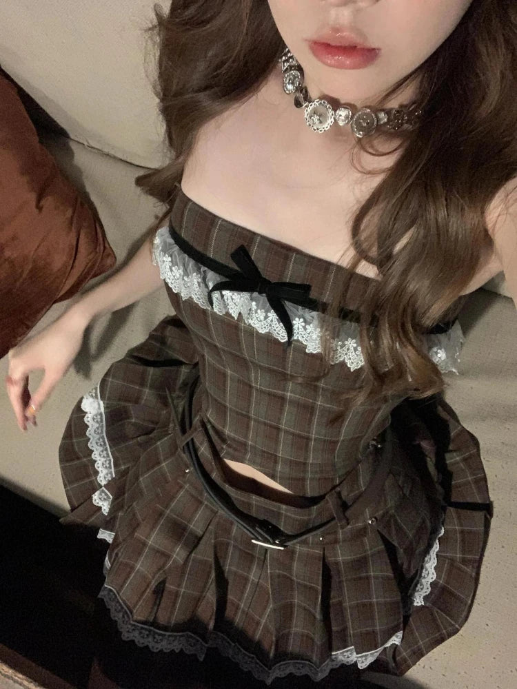 Korean Elegant Outfit Set - Lace Top & Mini Skirt