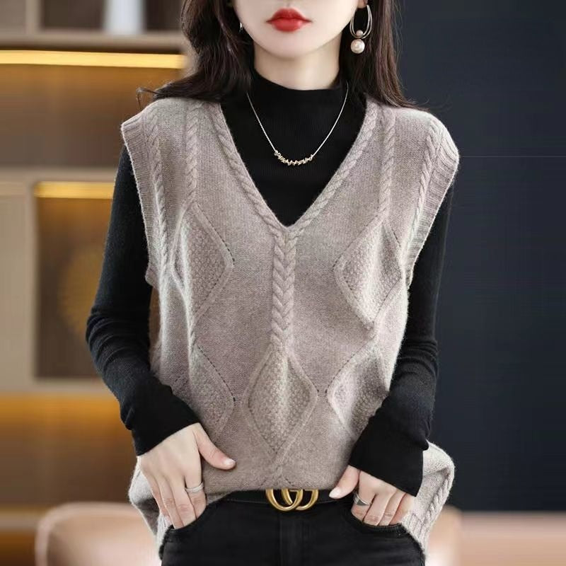 Loose V-neck Sweater Vest