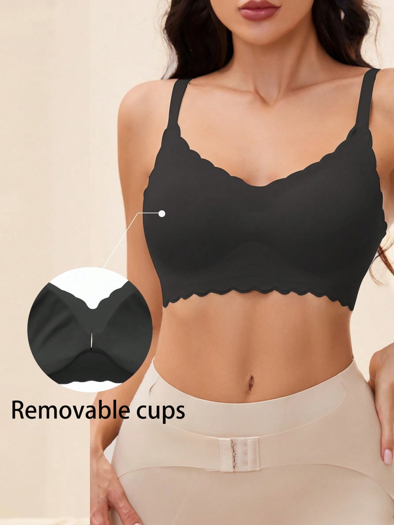 Solid Seamless Scallop Trim Bralette Black