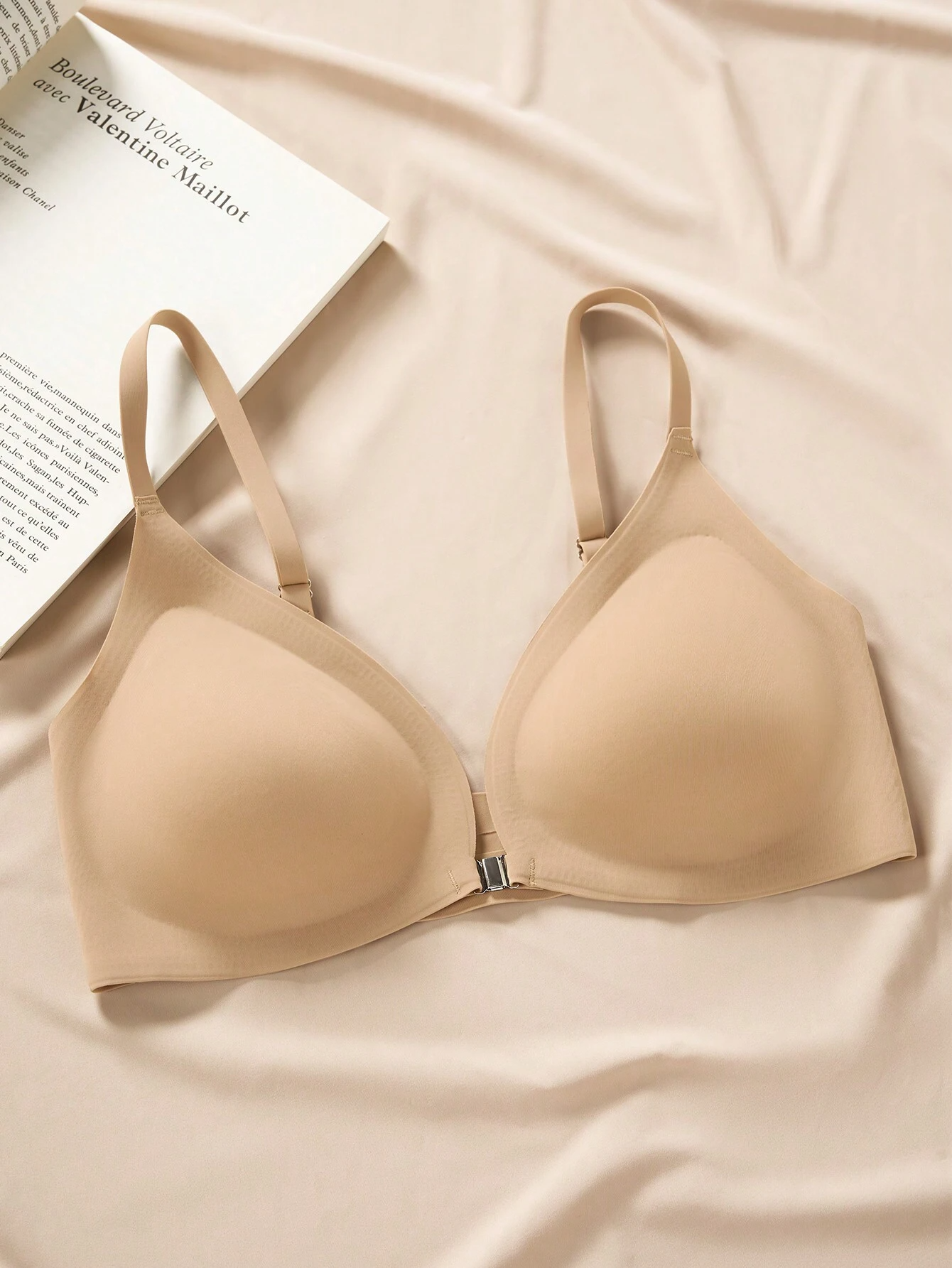 Comfortable Adjustable Straps Deep V Front Button Solid Color Wireless Bra Tan
